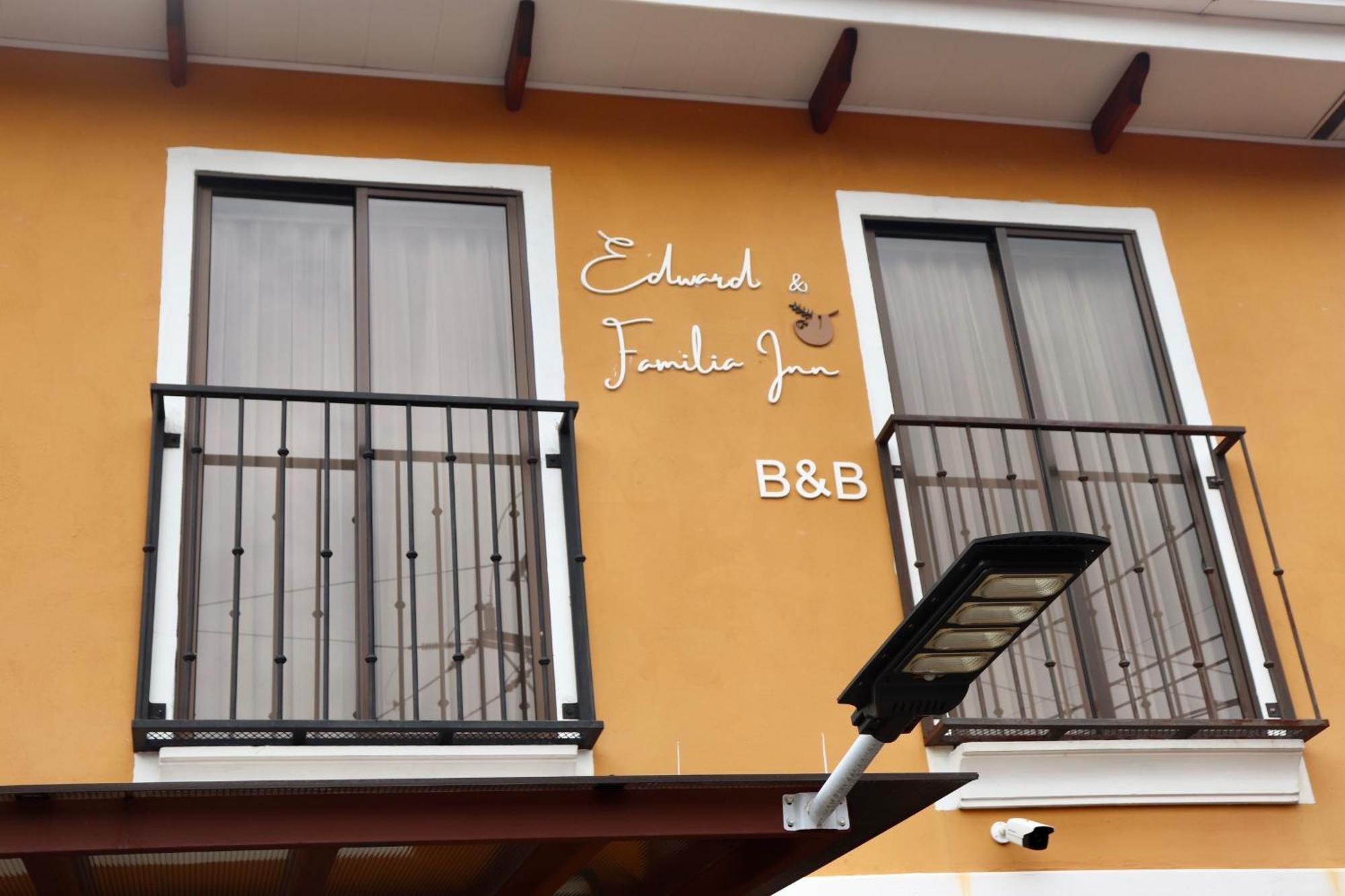 Airport Sjo Residence - Edward & Familia Inn Santiago Este Exterior photo
